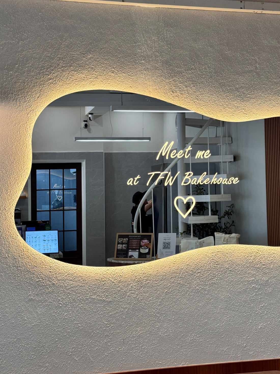 What Do You Actually Look For When You Walk Into a Café in KL?