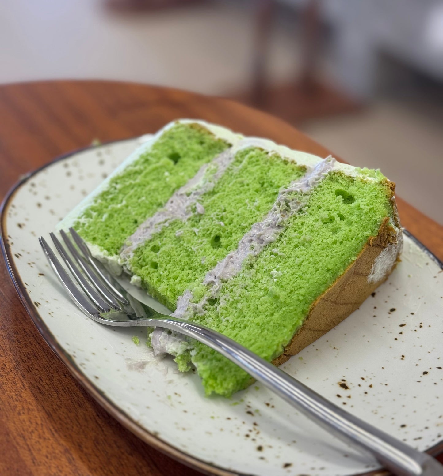 Pandan Chiffon Taro Cake